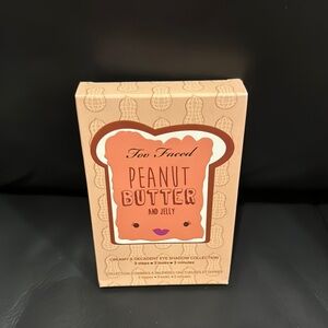 Too Faced Peanut Butter and Jelly Eye Shadow Palette Volume